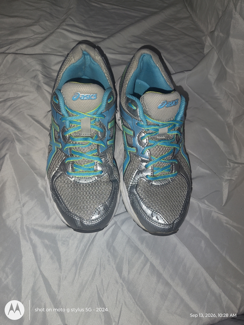 ASICS Women's Silver and Blue Athletic Running Shoes